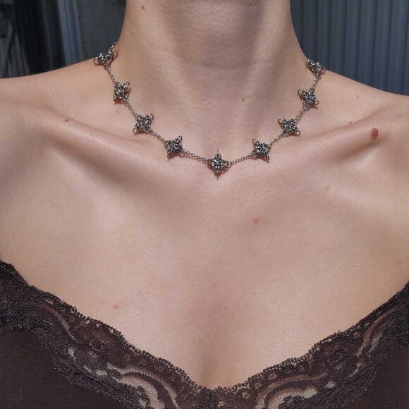 Gothic Medieval spikes chain mail necklace with a small silver chain - Picture 1 of 8